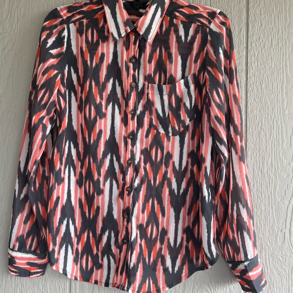 Guess top